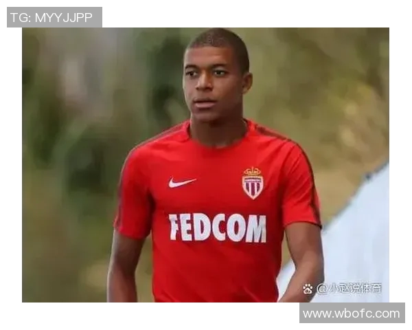 足球明星为何能在全球范围内引发如此热烈的关注与追捧探究其背后的原因与影响